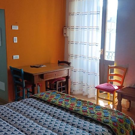 Namaste Apartment Fiumelatte Varenna Buitenkant foto